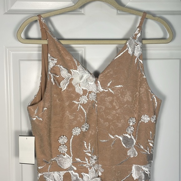 Dress The Population Audrey Midi Dress Sz Large  3D Floral Embroidered Fit Flare - Picture 9 of 17